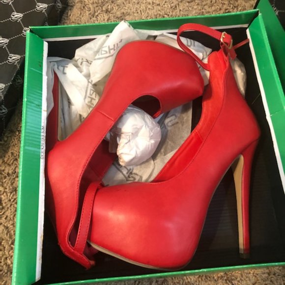 Sexy Red platform stiletto heels ankle strap - Picture 4 of 4